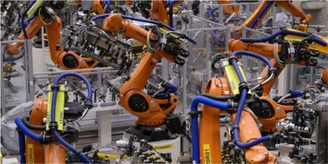 工業(yè)機(jī)器人巨頭的聯(lián)姻 美的收購(gòu)庫(kù)卡，是戰(zhàn)略遠(yuǎn)見(jiàn)還是沉重負(fù)擔(dān)？